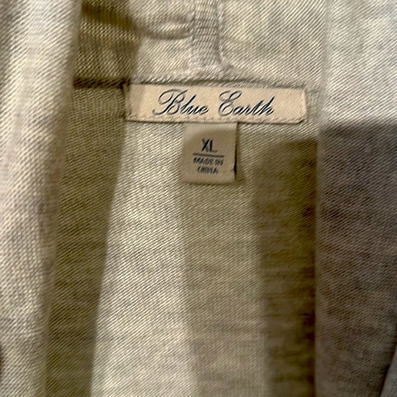 Below the knee sweater, soft, worn once - Picture 3 of 4